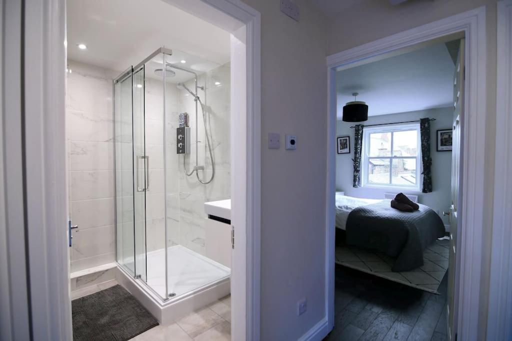Loveyork Priory Apartment - Central With Parking Екстериор снимка