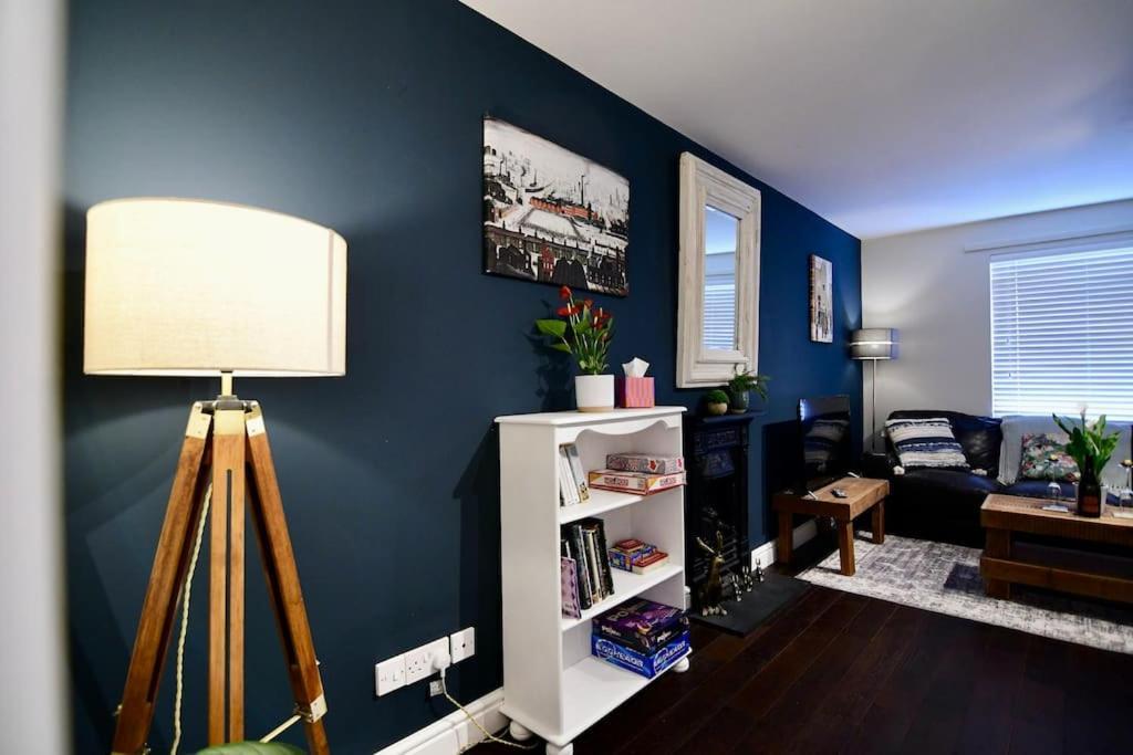 Loveyork Priory Apartment - Central With Parking Екстериор снимка