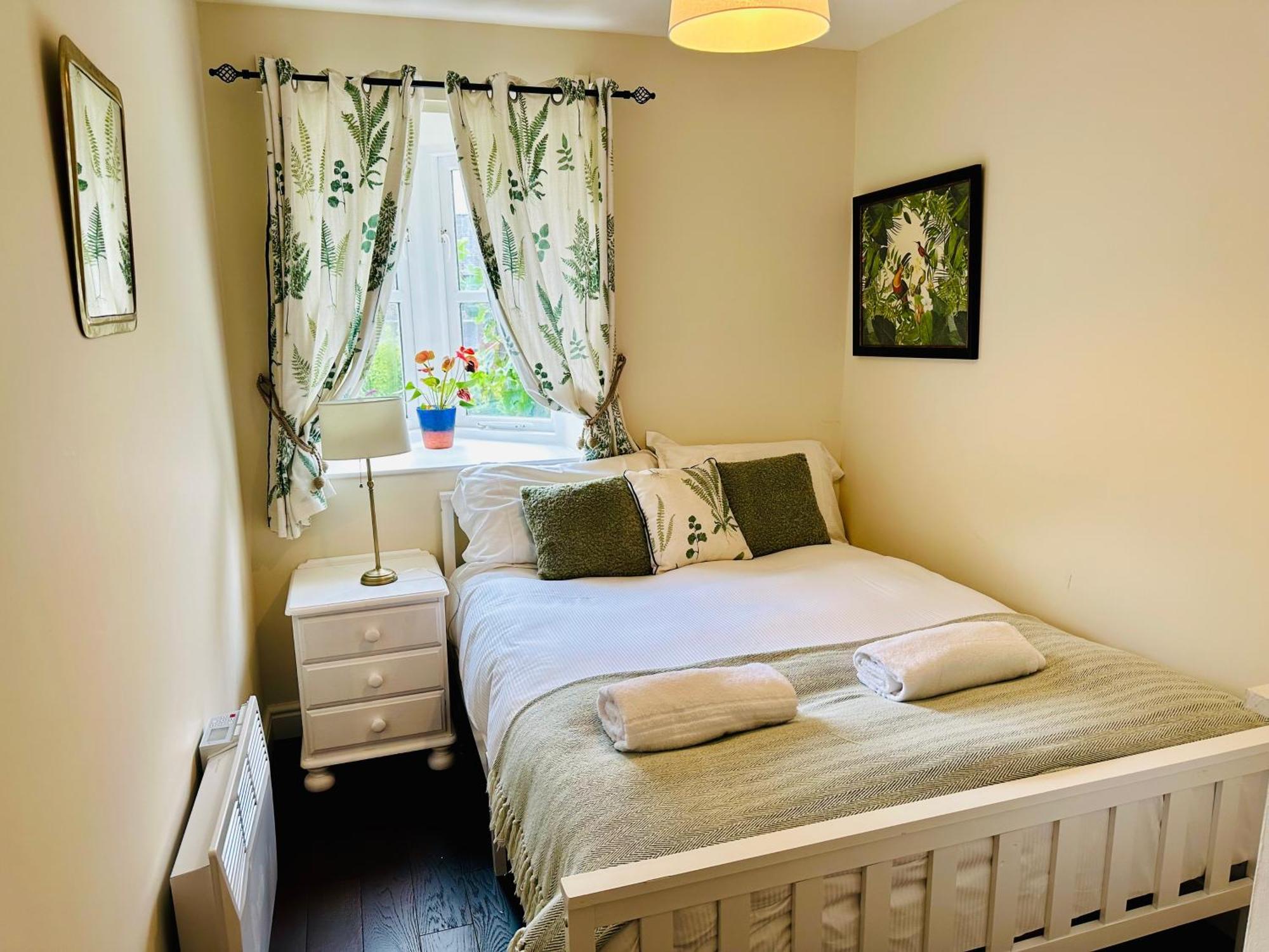 Loveyork Priory Apartment - Central With Parking Екстериор снимка